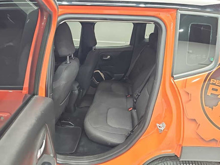 Jeep Renegade — photo 12