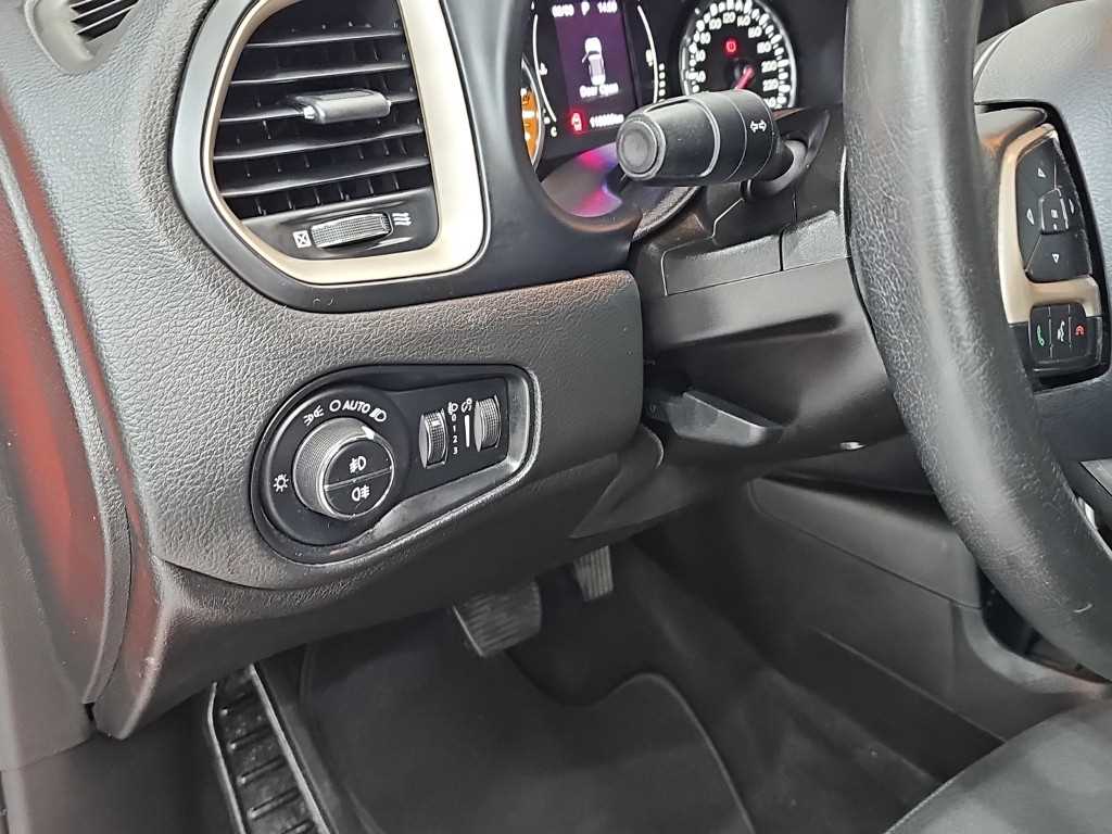 Jeep Renegade — photo 17