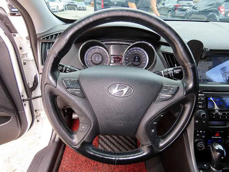 Hyundai Sonata — photo 08