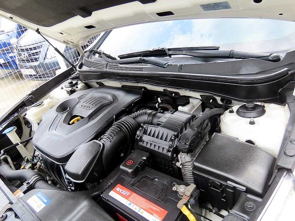 Hyundai Sonata — photo 19