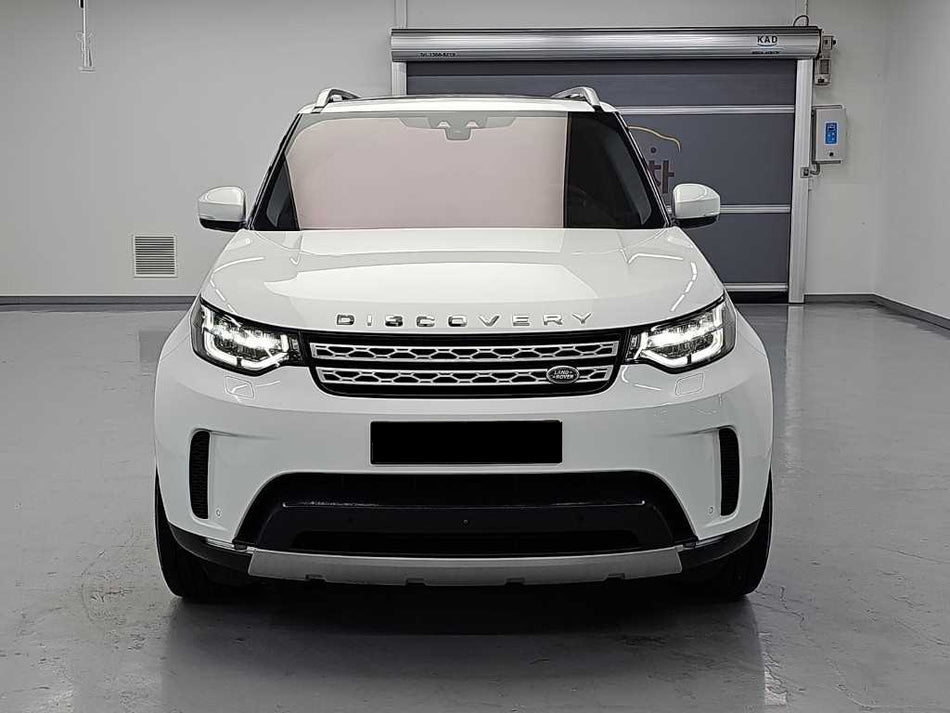 Land Rover Discovery — photo 02