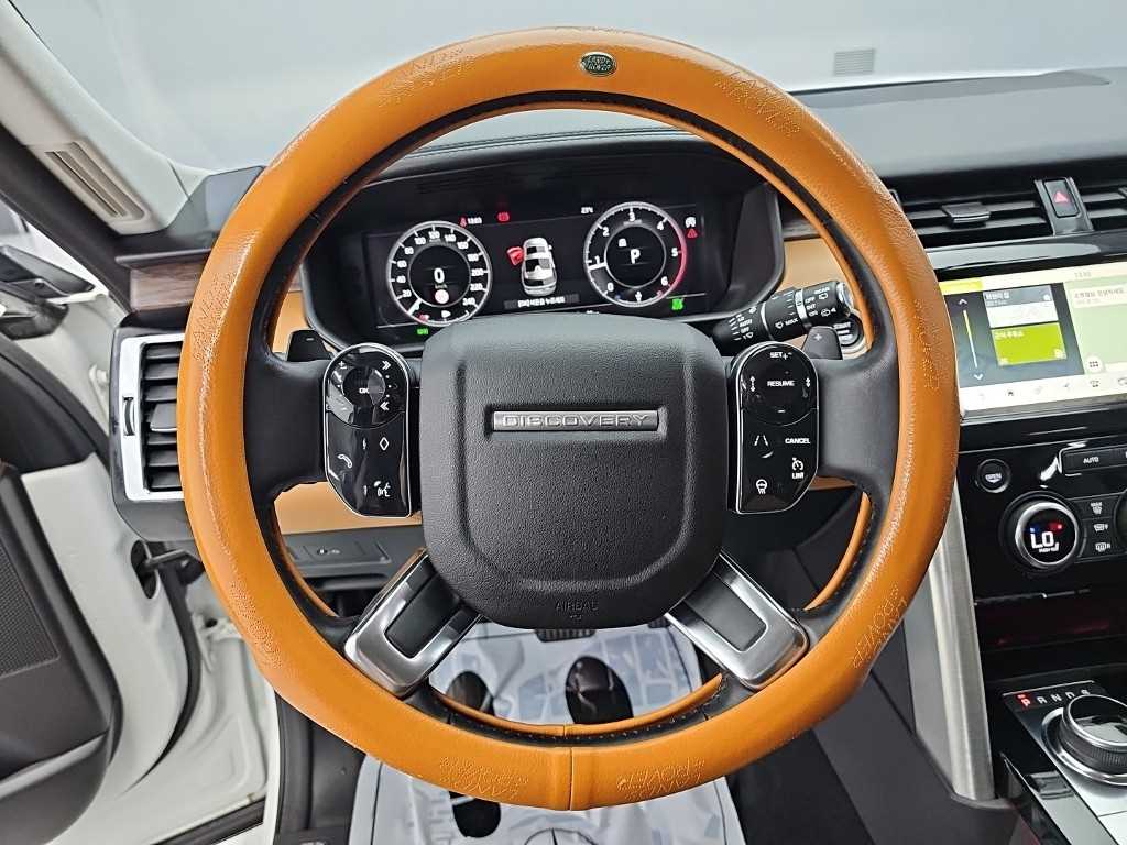 Land Rover Discovery — photo 09