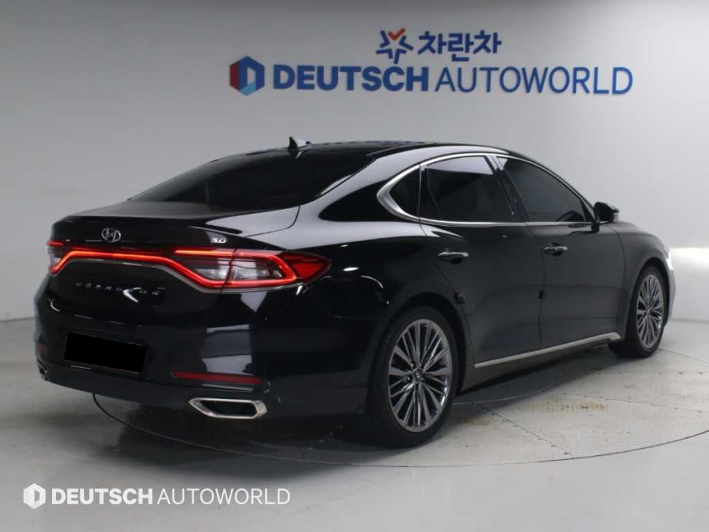 Hyundai Grandeur — photo 02