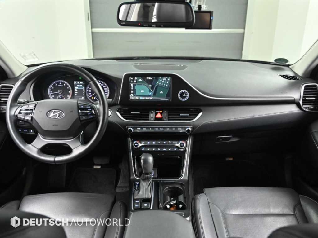 Hyundai Grandeur — photo 08