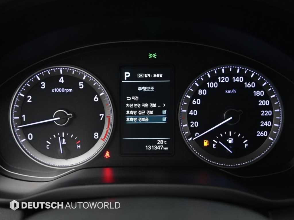 Hyundai Grandeur — photo 09
