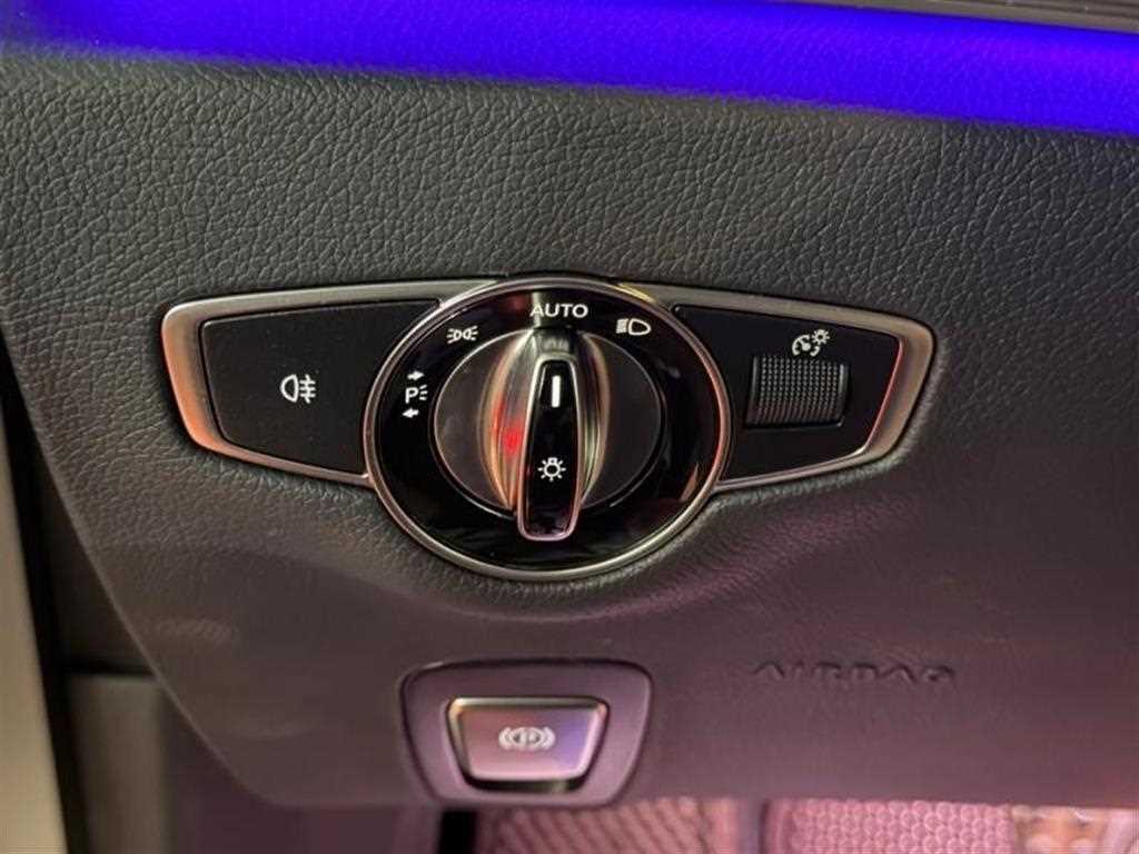 Mercedes-Benz E-Class — photo 12