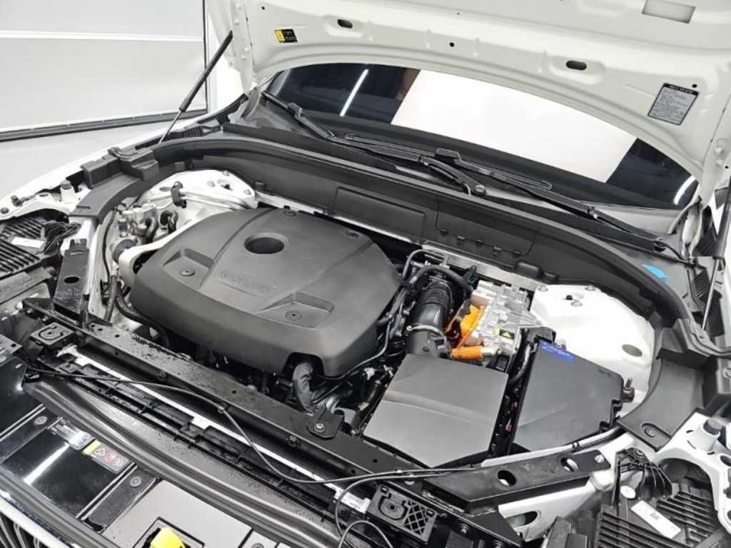 Volvo XC60 — photo 05