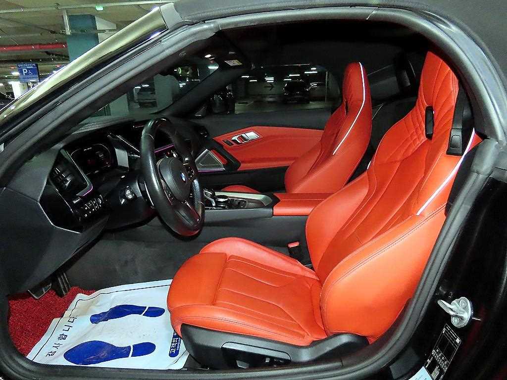 BMW Z4 — photo 08