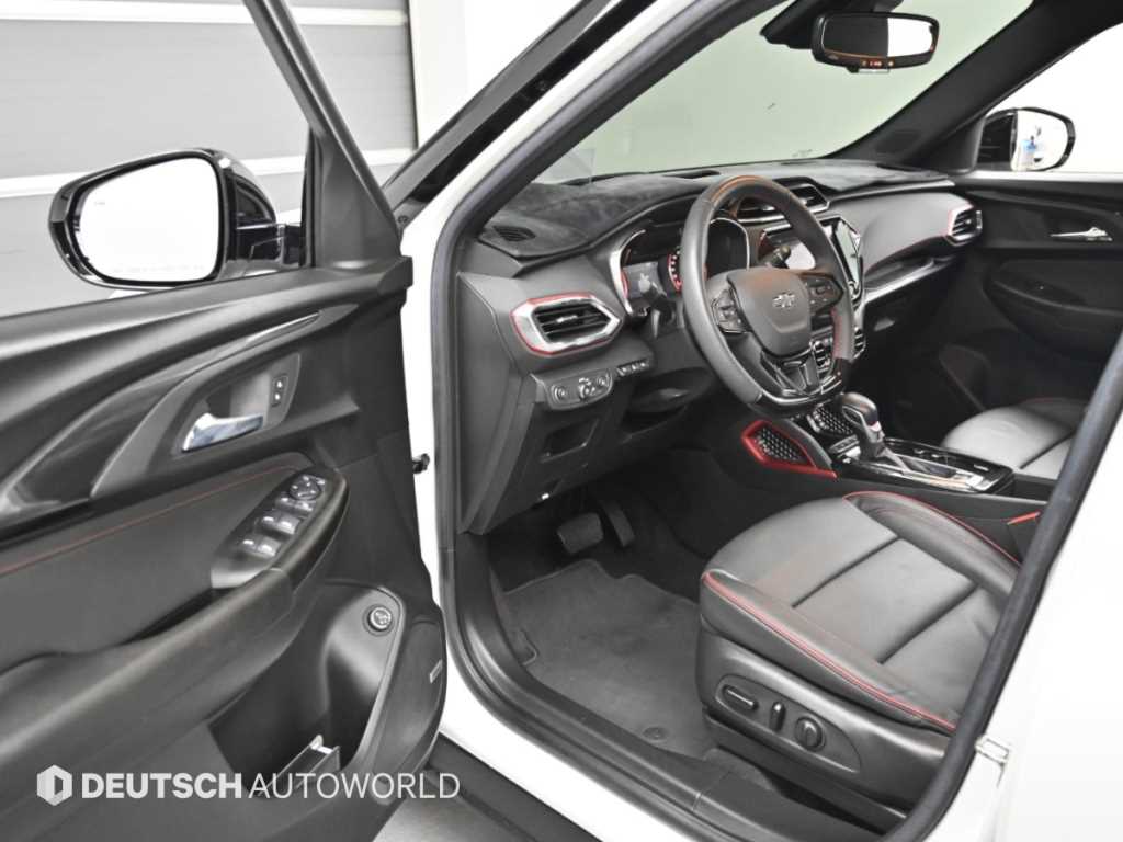 CHEVROLET Trailblazer — photo 11