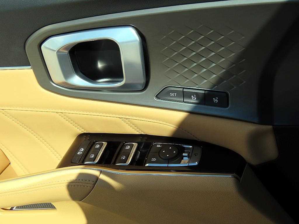 Kia Sorento — photo 13