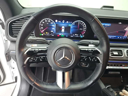 Mercedes-Benz GLE-Class — photo 09