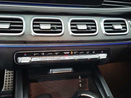 Mercedes-Benz GLE-Class — photo 10