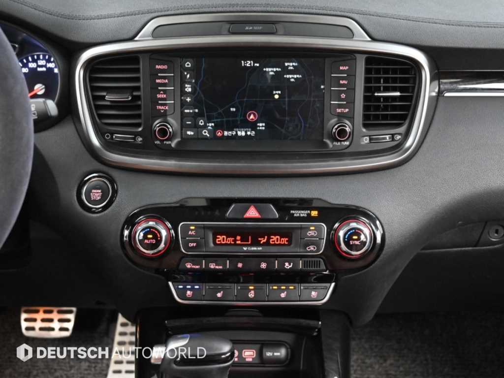 Kia Sorento — photo 15