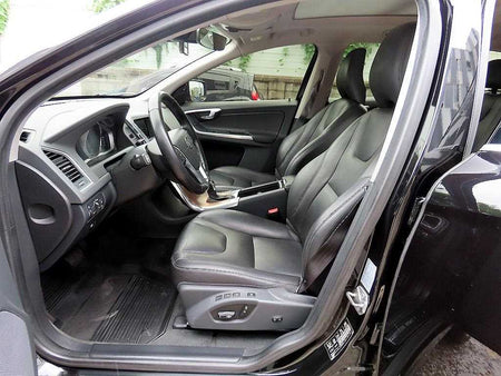 Volvo XC60 — photo 05