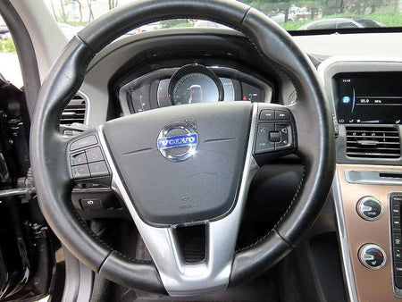 Volvo XC60 — photo 08