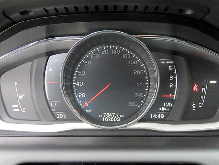 Volvo XC60 — photo 09