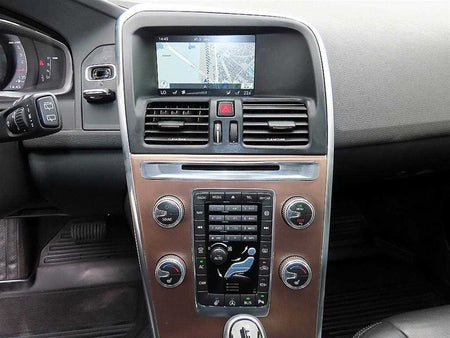 Volvo XC60 — photo 13