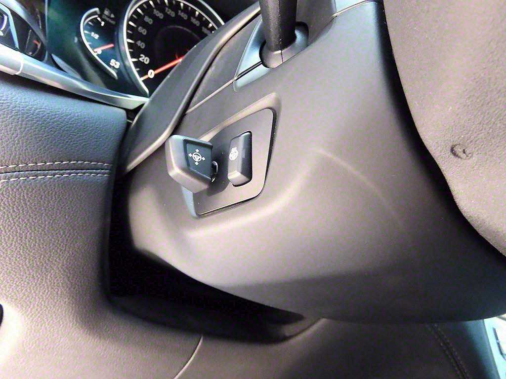 BMW 7-Series — photo 13