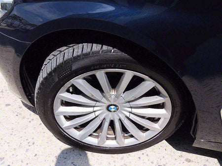 BMW 7-Series — photo 20