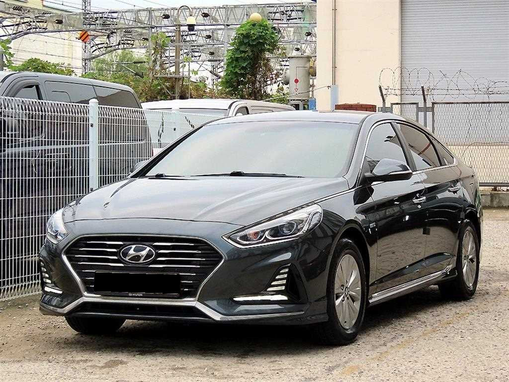 Hyundai Sonata — photo 02