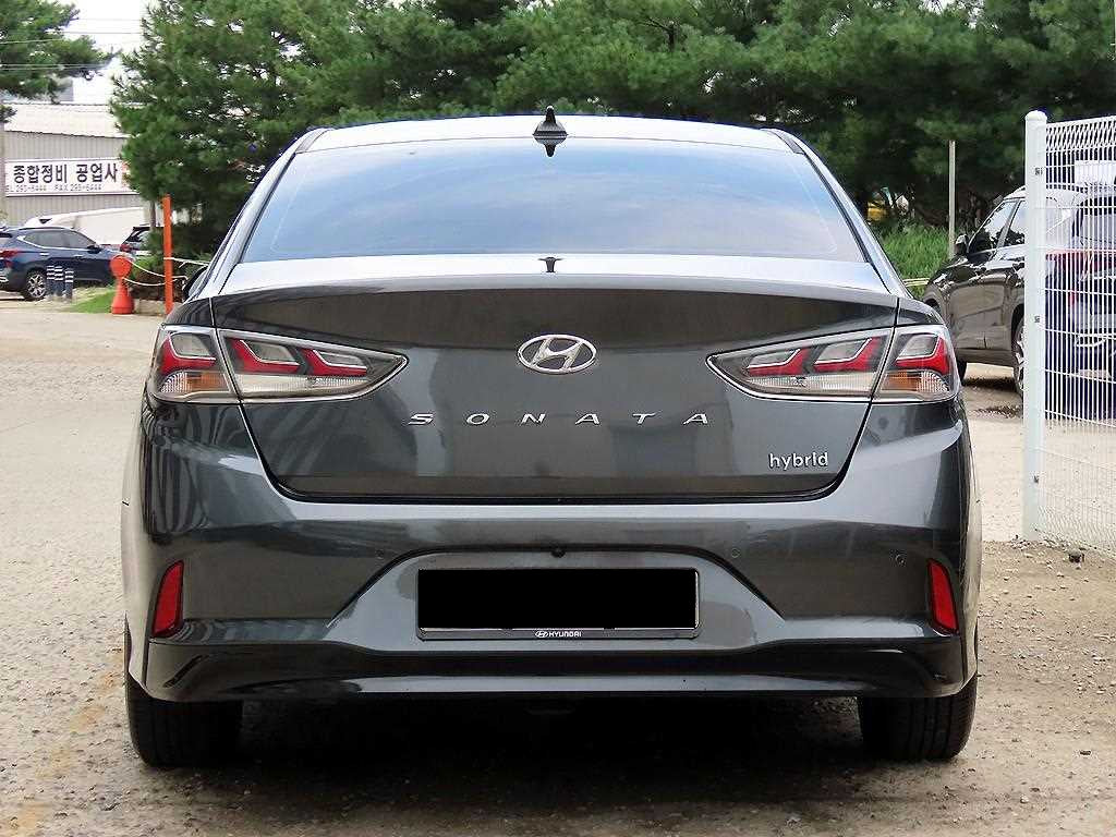 Hyundai Sonata — photo 04