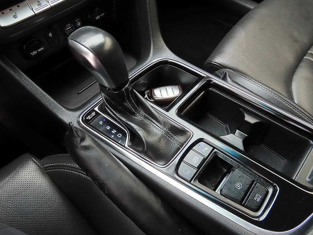 Hyundai Sonata — photo 10