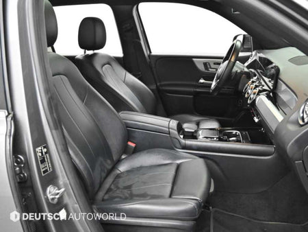 Mercedes-Benz GLB-Class — photo 10