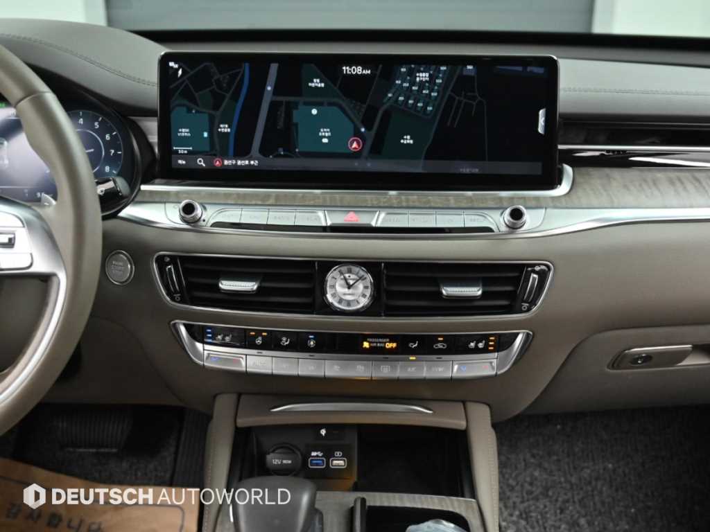 Kia K9 — photo 14