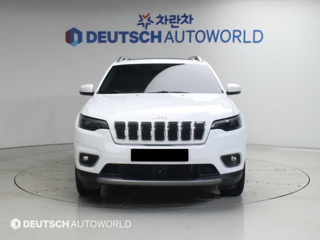 Jeep Cherokee — photo 03