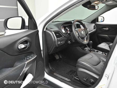 Jeep Cherokee — photo 11