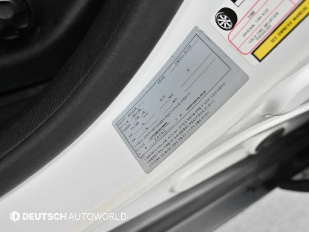 Jeep Cherokee — photo 20