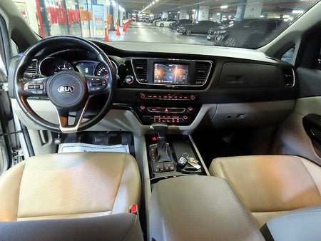 Kia Carnival — photo 10