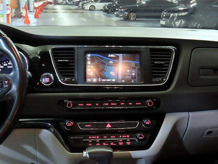 Kia Carnival — photo 11