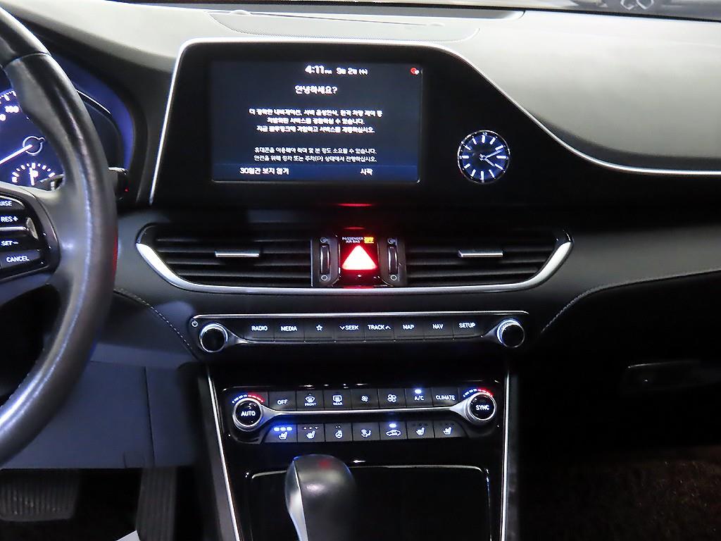 Hyundai Grandeur — photo 11
