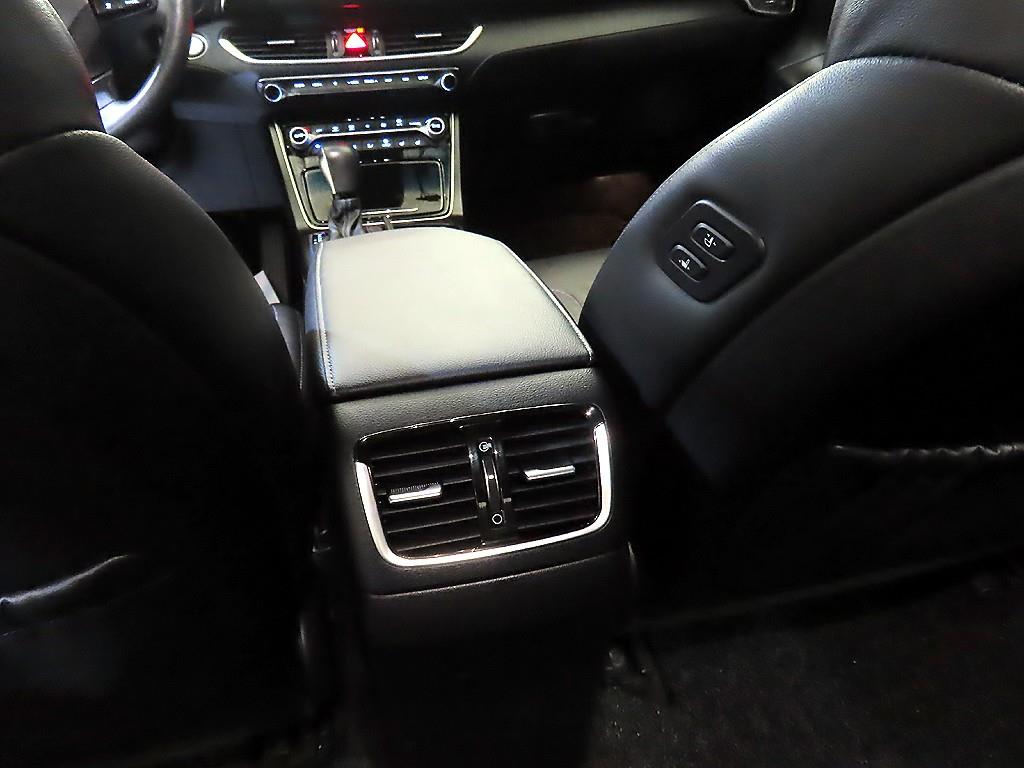 Hyundai Grandeur — photo 14