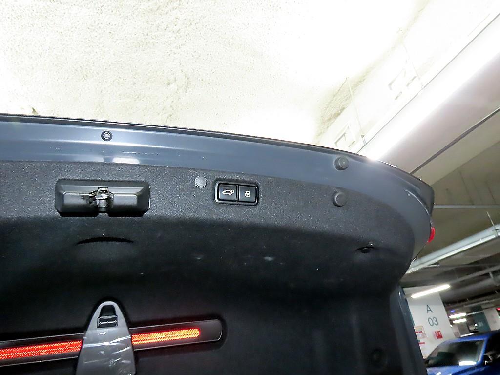 Hyundai Grandeur — photo 16
