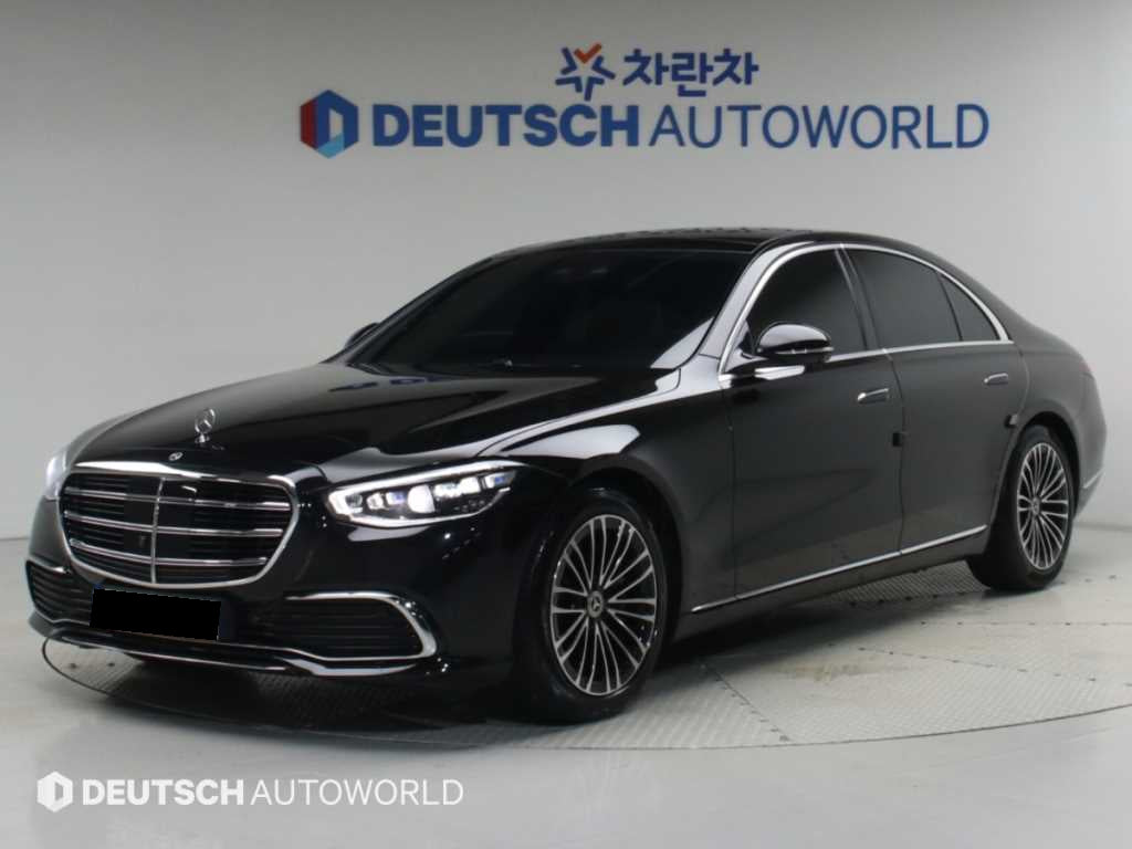 Mercedes-Benz S-Class — photo 01