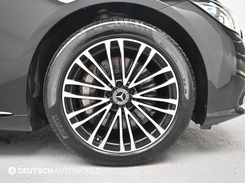 Mercedes-Benz S-Class — photo 05