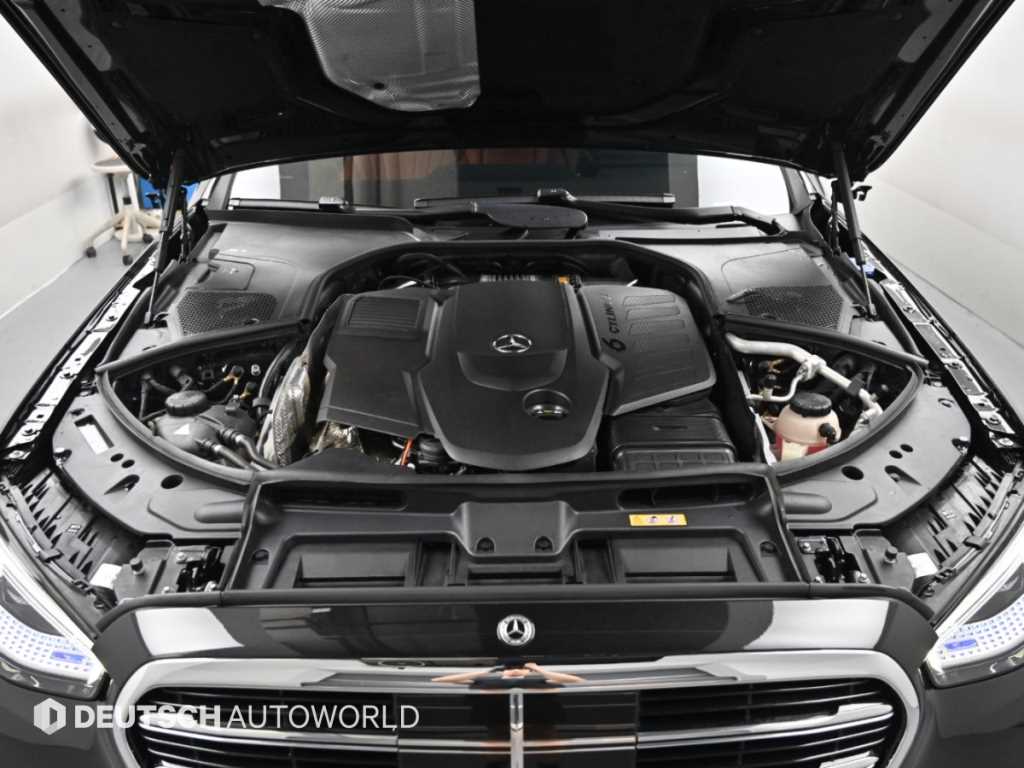 Mercedes-Benz S-Class — photo 06