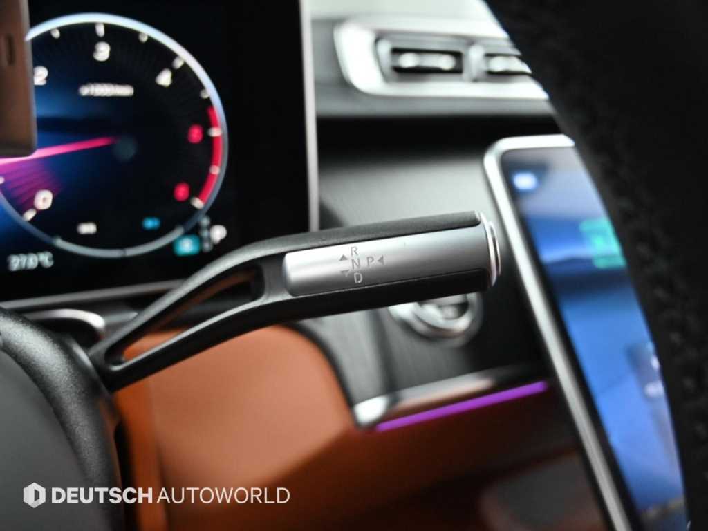 Mercedes-Benz S-Class — photo 09