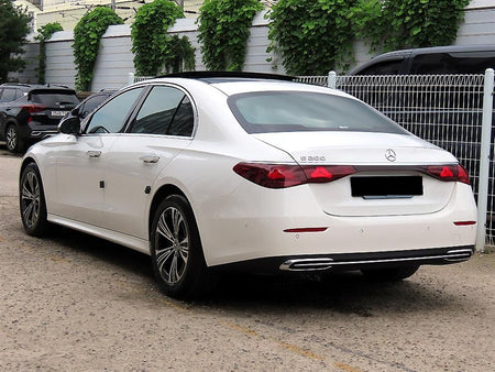 Mercedes-Benz E-Class — photo 03