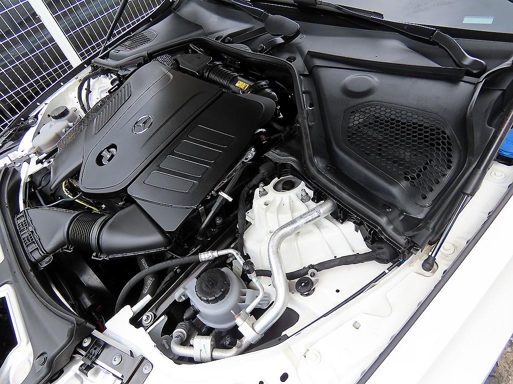 Mercedes-Benz E-Class — photo 19