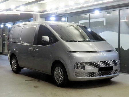 Hyundai Staria — photo 01