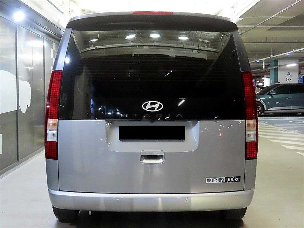Hyundai Staria — photo 05