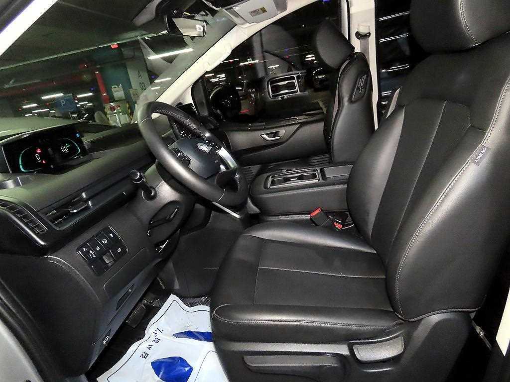 Hyundai Staria — photo 06