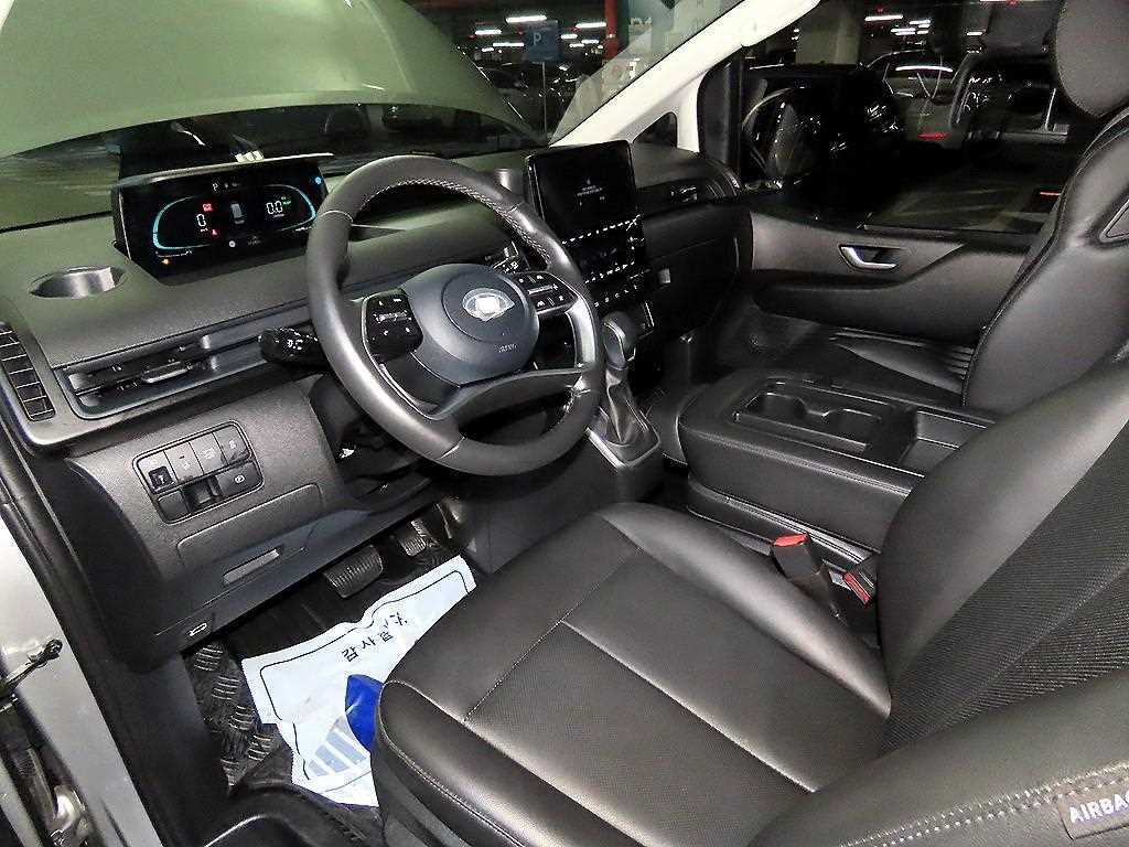 Hyundai Staria — photo 10