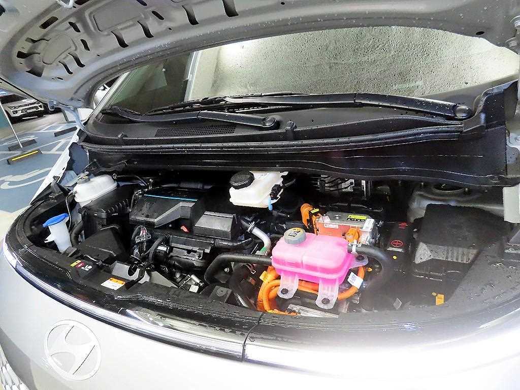 Hyundai Staria — photo 19