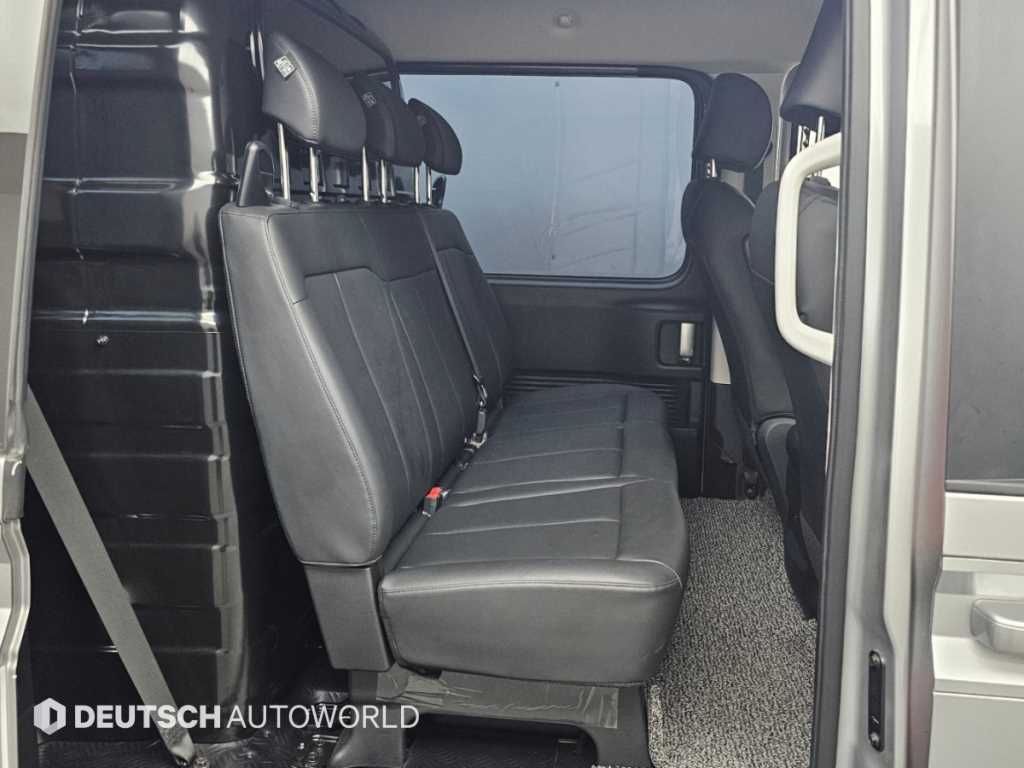 Hyundai Staria — photo 12