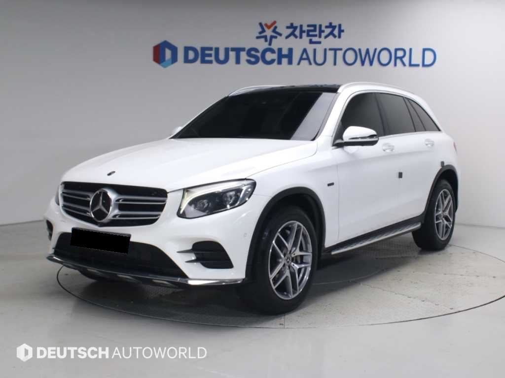 Mercedes-Benz GLC-Class — photo 01