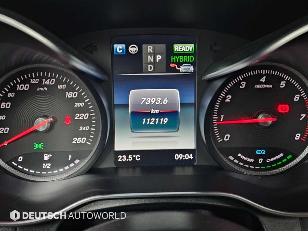 Mercedes-Benz GLC-Class — photo 08